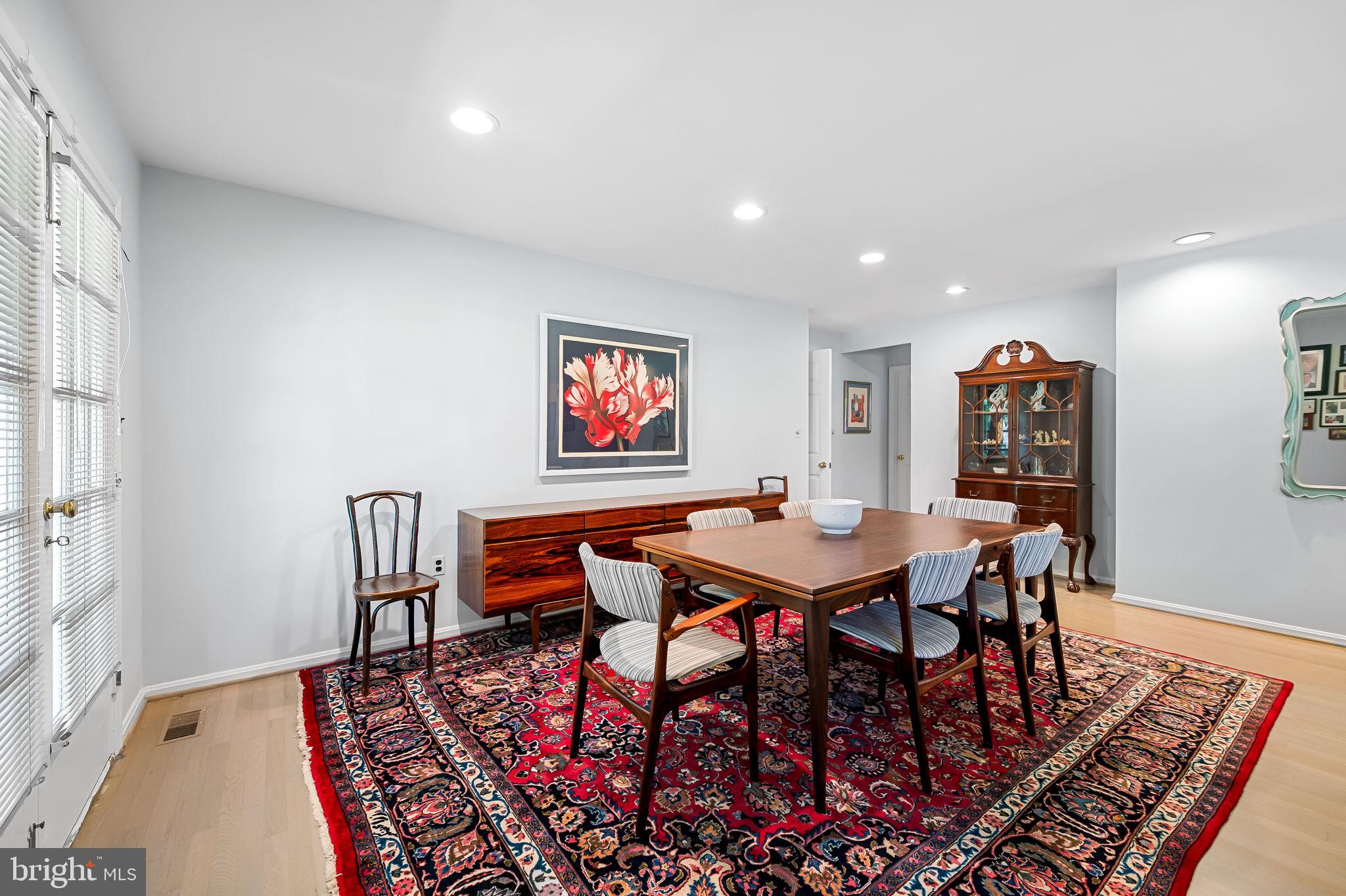8506 Topping Road Pikesville, MD 21208 - Photo 20 of 50 Recessed lighting