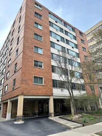 $2,550 | 1516 Hinman Avenue, Unit 303, Evanston, IL 60201