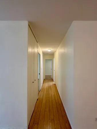 $2,550 | 1516 Hinman Avenue, Unit 303, Evanston, IL 60201