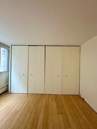 $2,550 | 1516 Hinman Avenue, Unit 303, Evanston, IL 60201