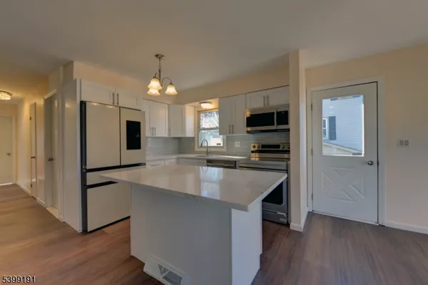 $624,900 | 90 Dewey Street, Bloomfield, NJ 07003