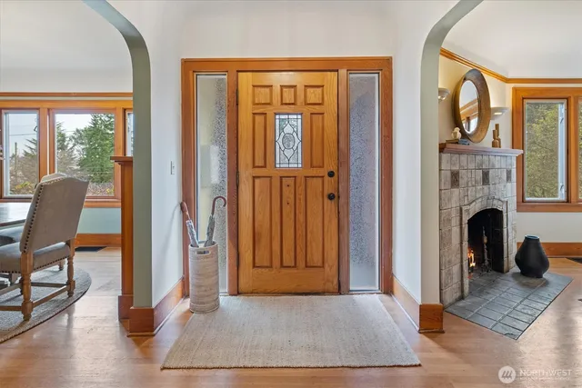 $1,595,000 | 2463 26th Avenue East, Seattle, WA 98112