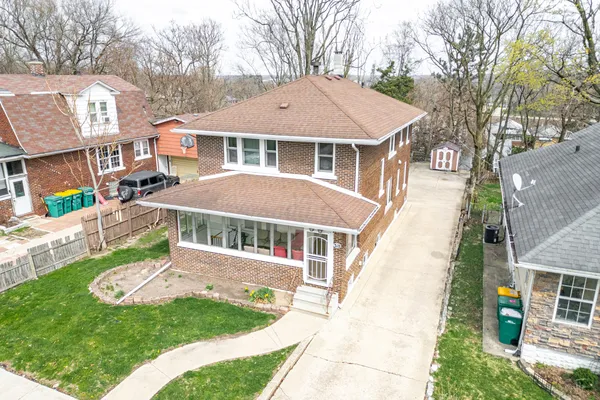 $260,000 | 318 Dewey Street, Joliet, IL 60436