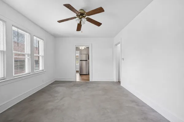 $260,000 | 318 Dewey Street, Joliet, IL 60436