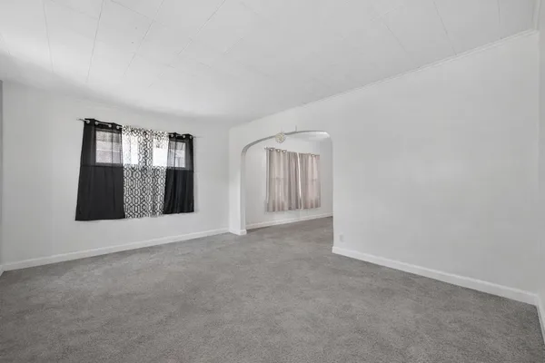 $260,000 | 318 Dewey Street, Joliet, IL 60436