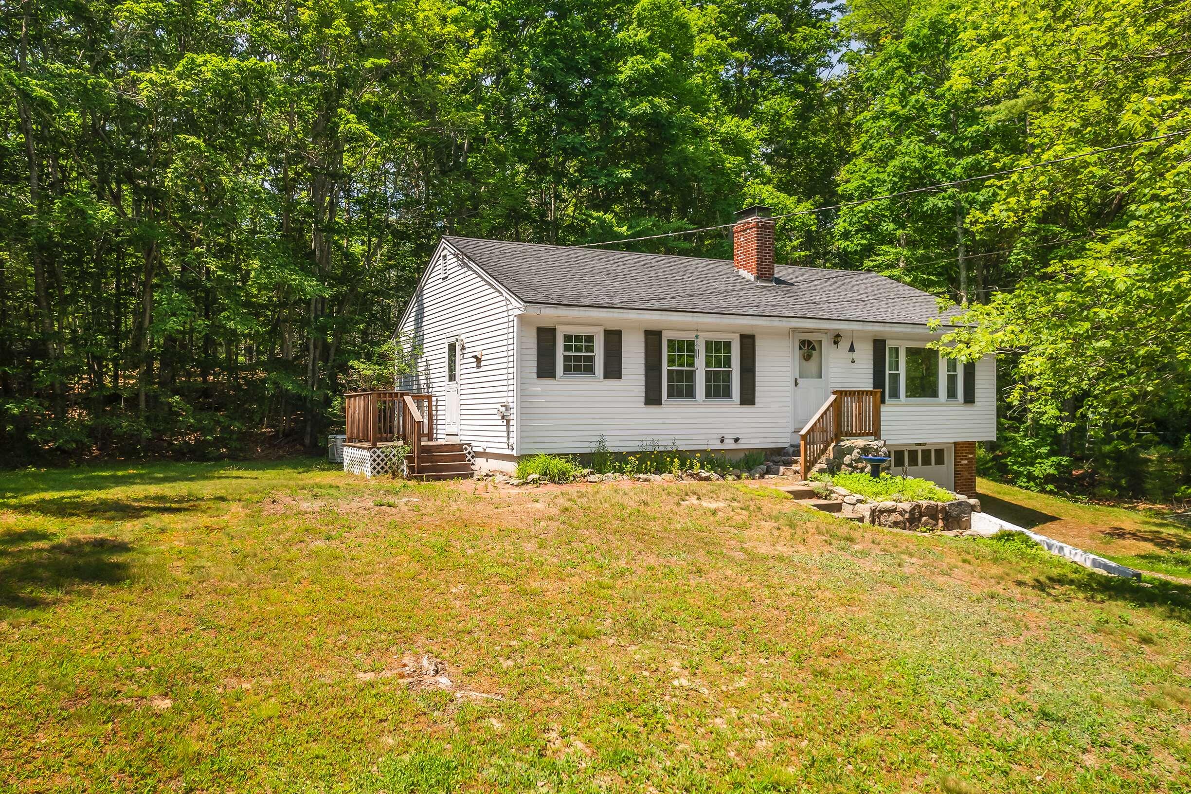66 Logging Road York, ME 03902 - Photo 2 of 18 Charming