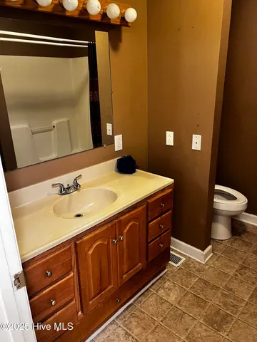 $220,000 | 2746 Pinewood Drive, Kinston, NC 28504