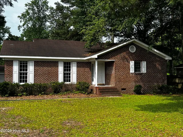 $220,000 | 2746 Pinewood Drive, Kinston, NC 28504