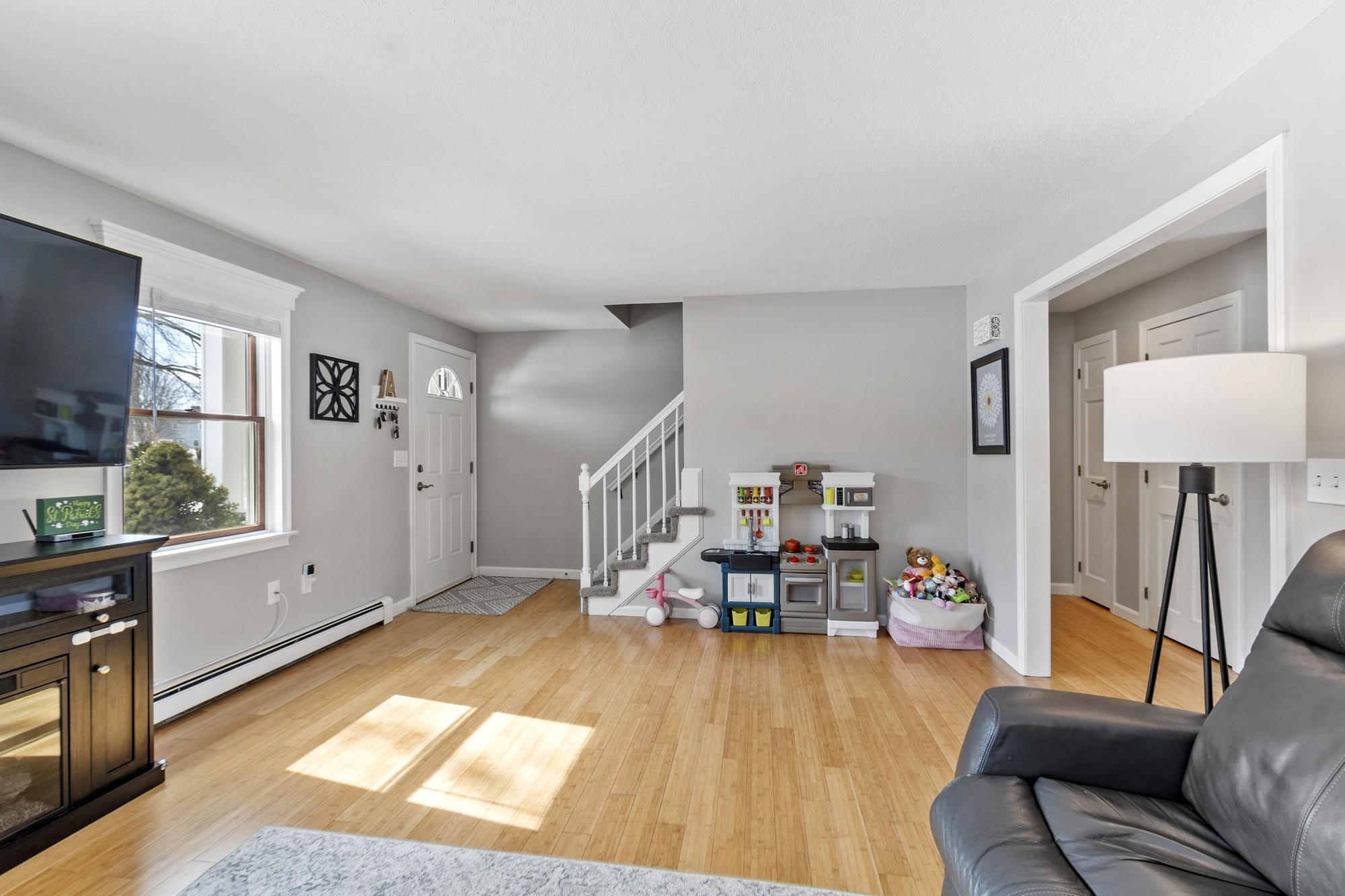 12 R Brian Avenue, Unit R Derry, NH 03038 - Photo 7 of 31