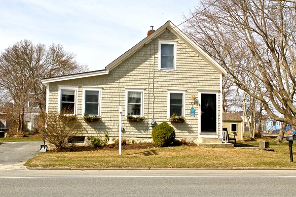 228 Sconticut Neck Road Fairhaven, MA 02719 - Photo 1 of 11 Gallery Image 1