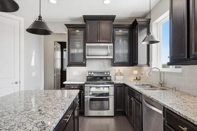 $550,000 | 1205 Crosswinds Way, Waconia, MN 55387