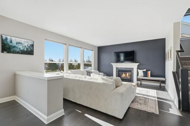 $550,000 | 1205 Crosswinds Way, Waconia, MN 55387