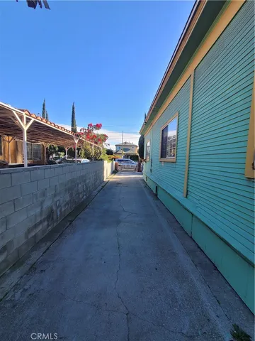 $1,050,000 | 1757 South New England Street, Los Angeles, CA 90006