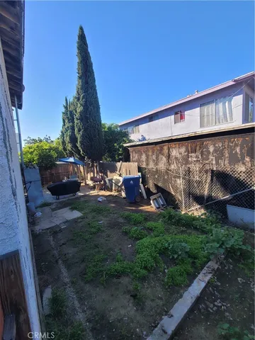 $1,050,000 | 1757 South New England Street, Los Angeles, CA 90006