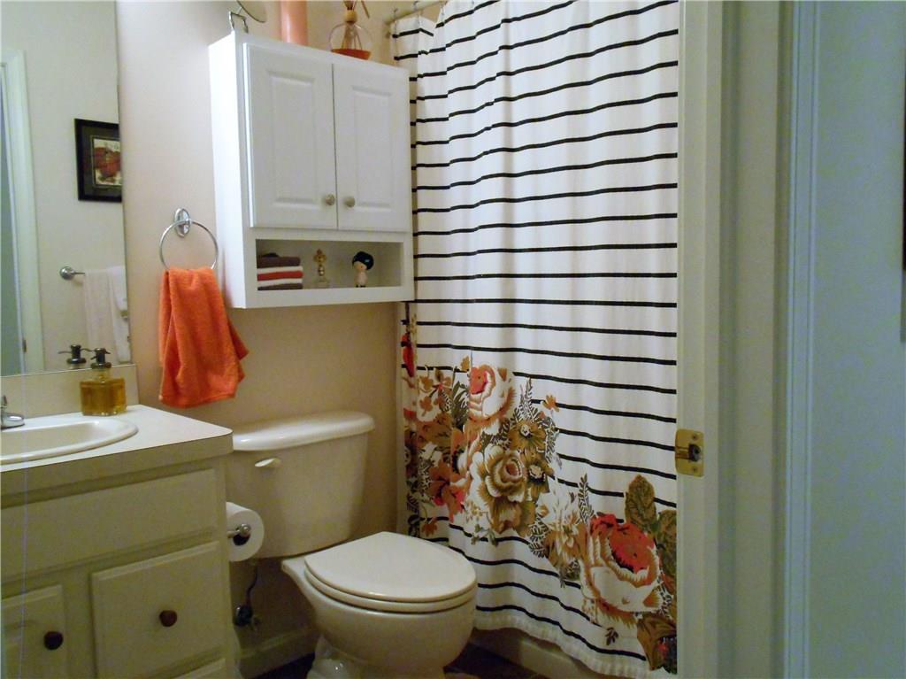 206 Abbey Road New Castle, PA 16105 - Photo 17 of 19