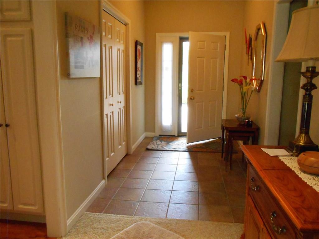 206 Abbey Road New Castle, PA 16105 - Photo 3 of 19
