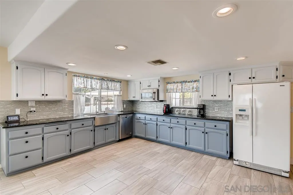 8458 Pueblo Road Lakeside, CA 92040 - Photo 14 of 25 Gallery Image 14