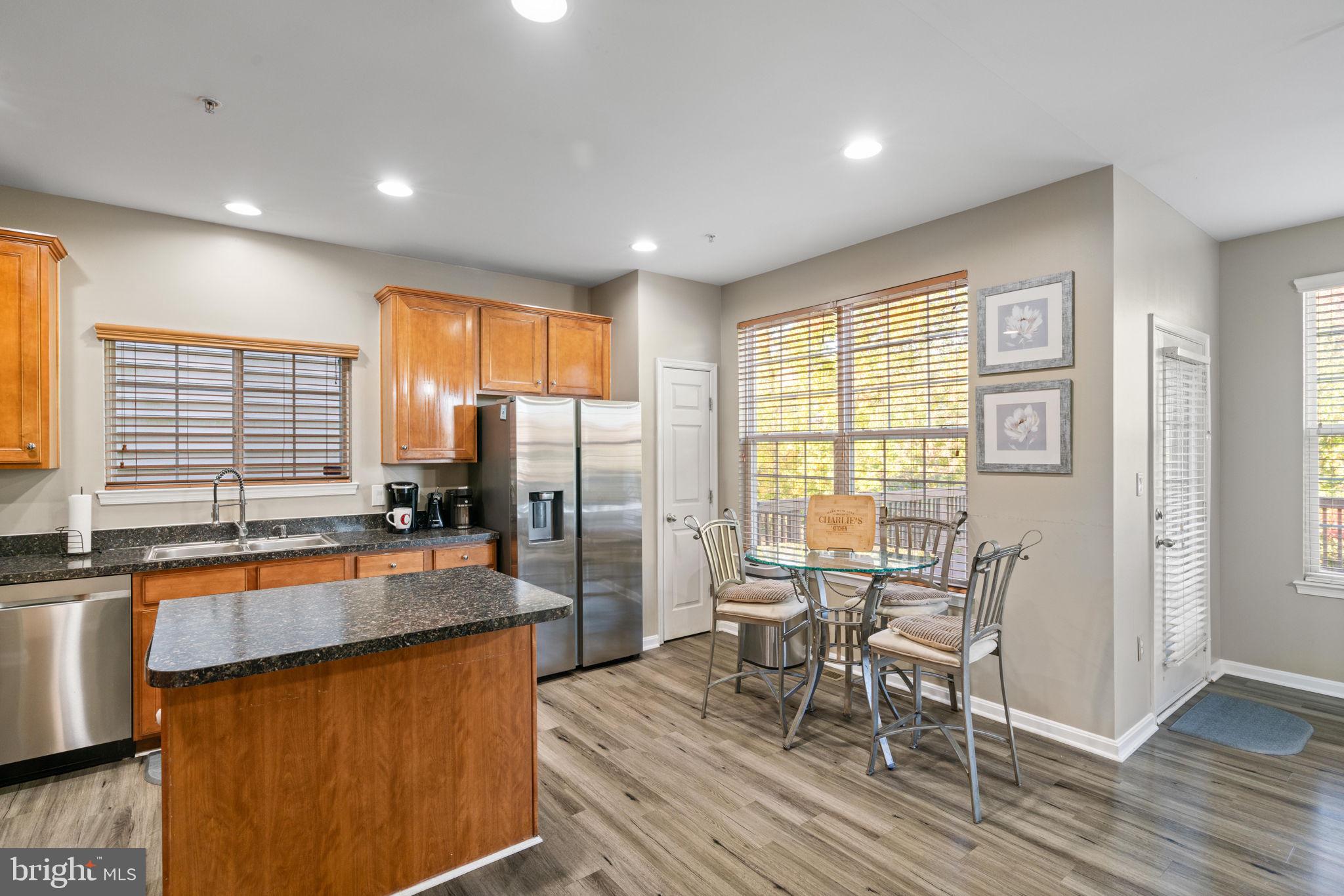3368 Eagle Ridge Drive Woodbridge, VA 22191 - Photo 13 of 50 Eat-in KItchen