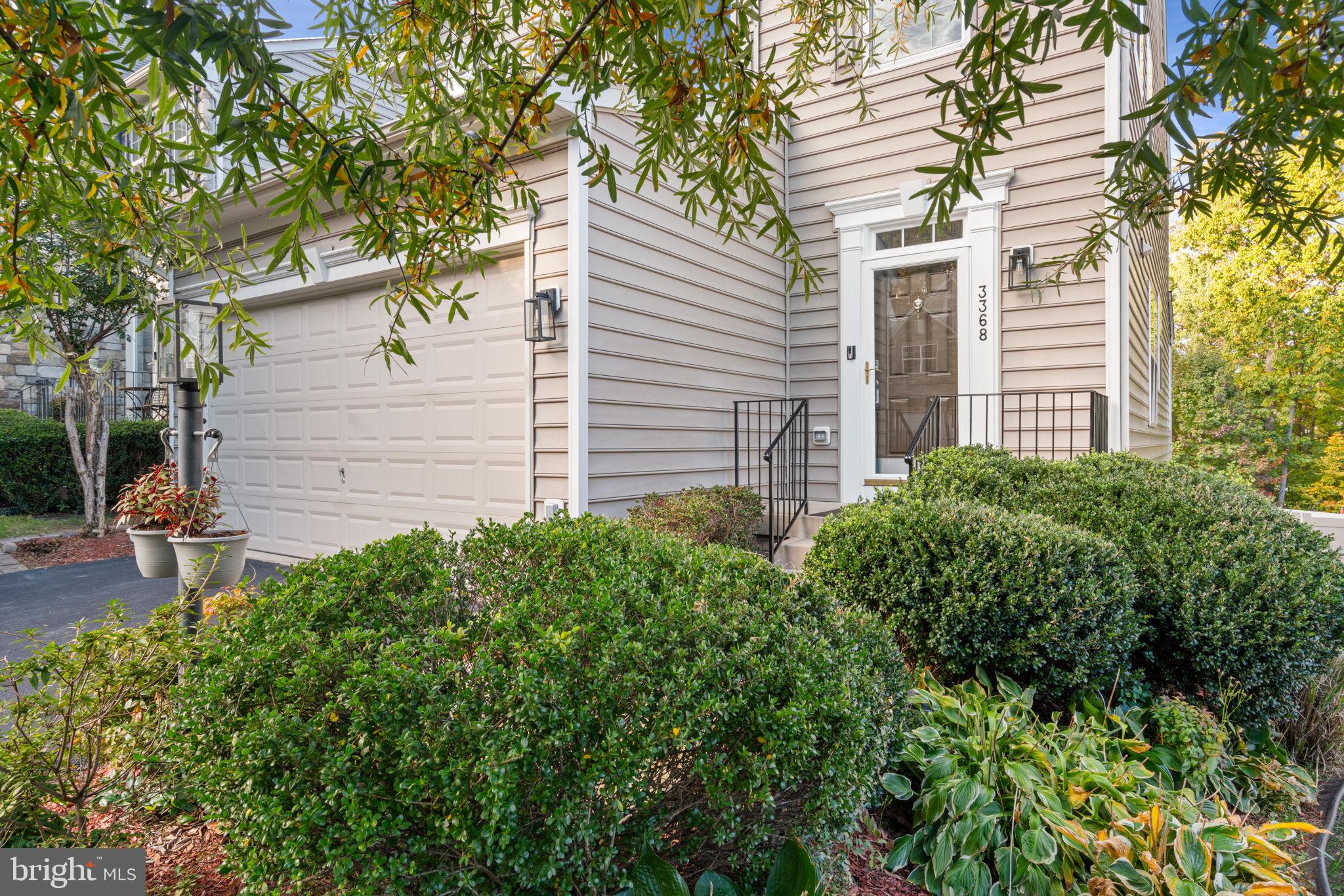 3368 Eagle Ridge Drive Woodbridge, VA 22191 - Photo 2 of 50