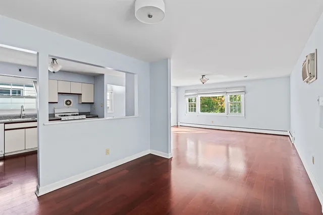 $4,450 | 407 Manila Avenue, Unit 2, Jersey City, NJ 07302