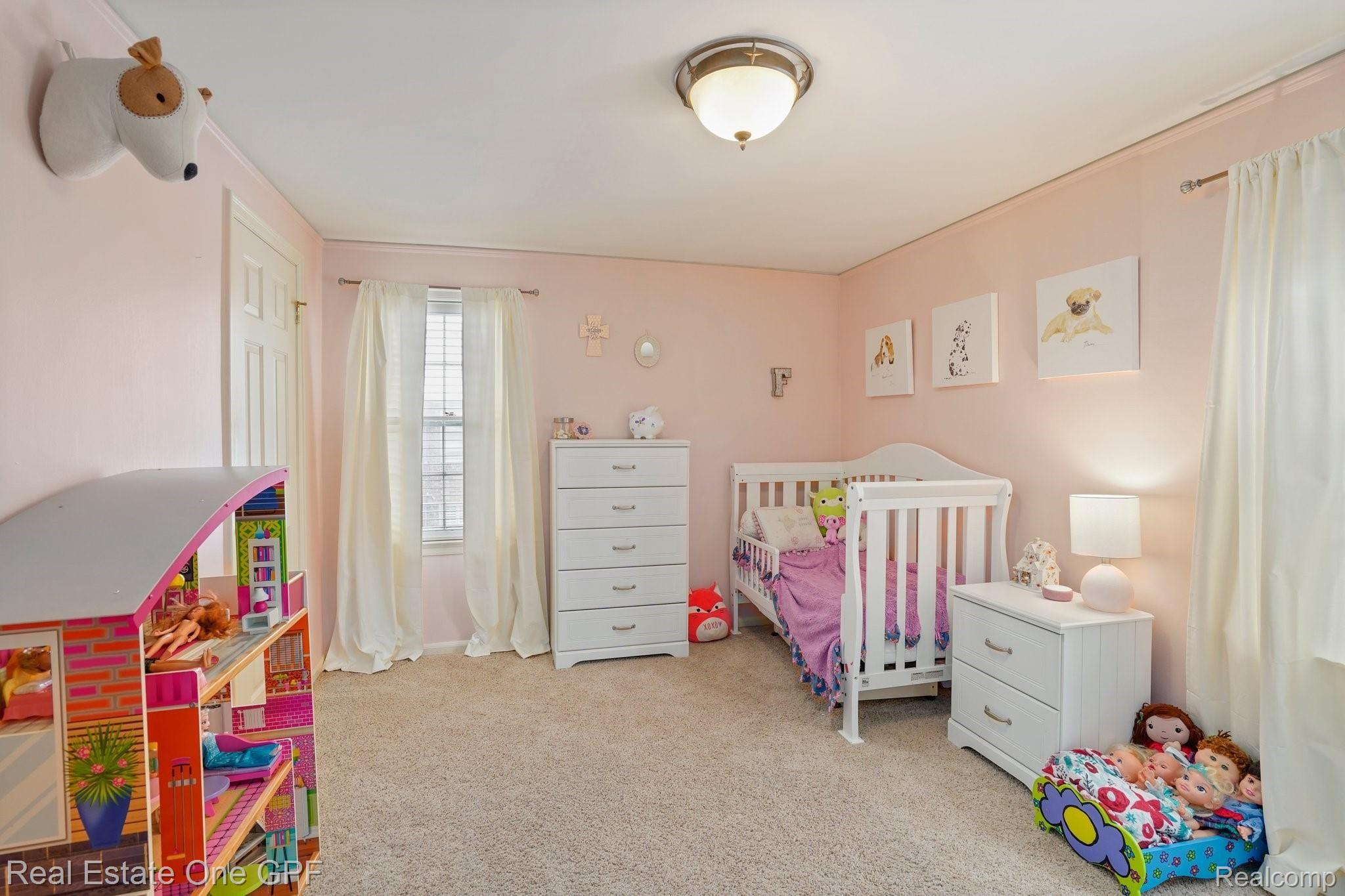 1010 Whittier Road Grosse Pointe, MI 48230 - Photo 21 of 44 18-web-or-mls-1010 Whittier Ave Grosse Pointe Park - 18.jpg