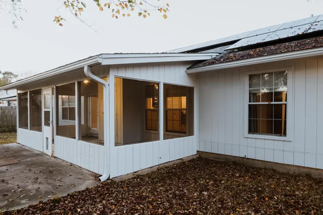 $334,900 | 339 Michael Circle, Mary Esther, FL 32569