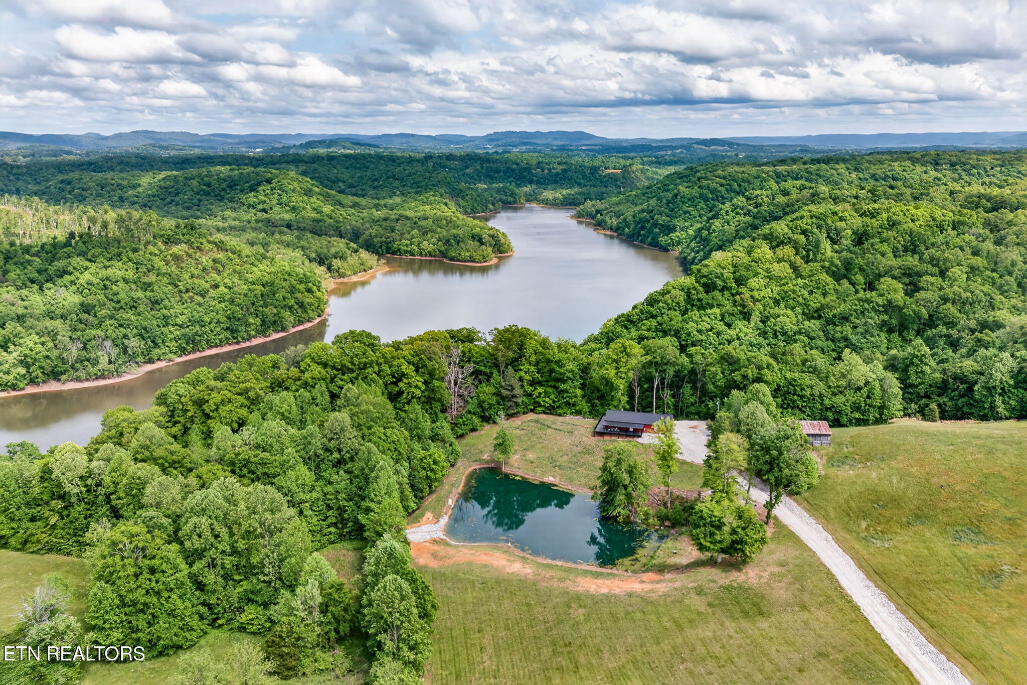 5218 Turney Groce Road Byrdstown, TN 38549 - Photo 7 of 47 6-web-or-mls-5218 Turney Groce_006_TNPC