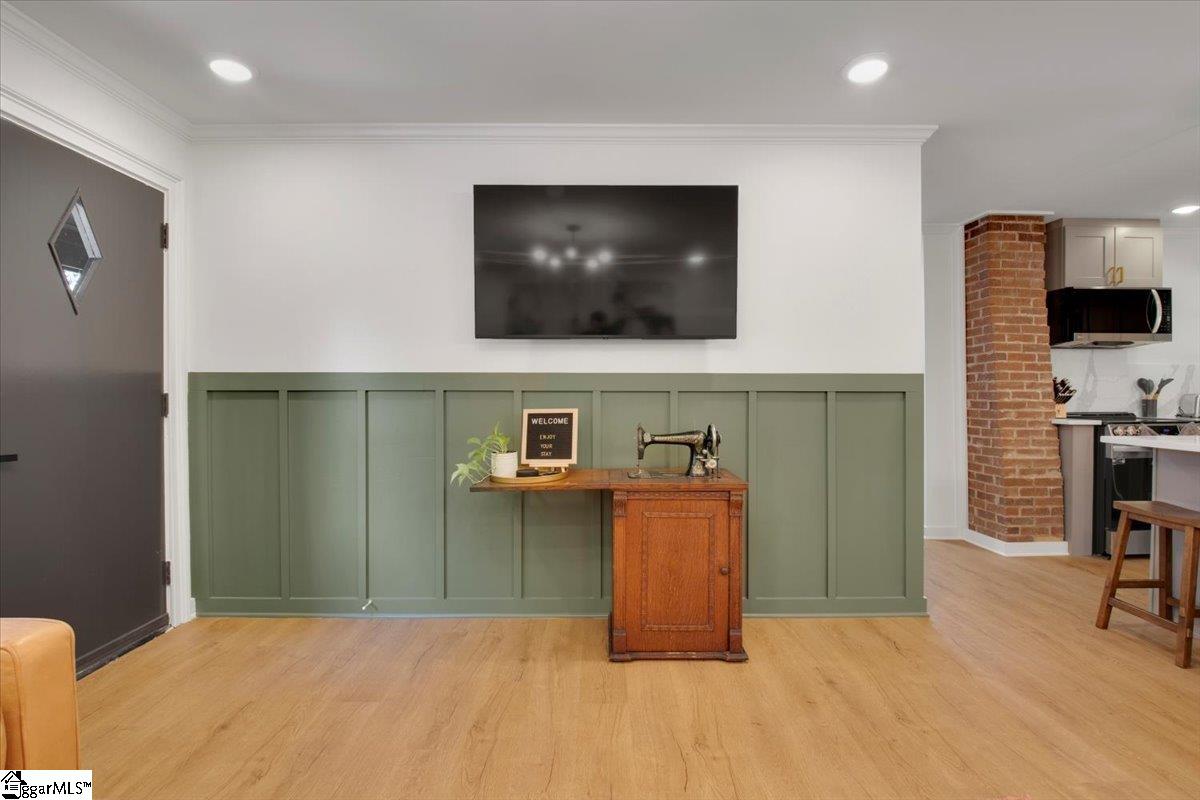 3051 State Park Road Greenville, SC 29609 - Photo 2 of 45