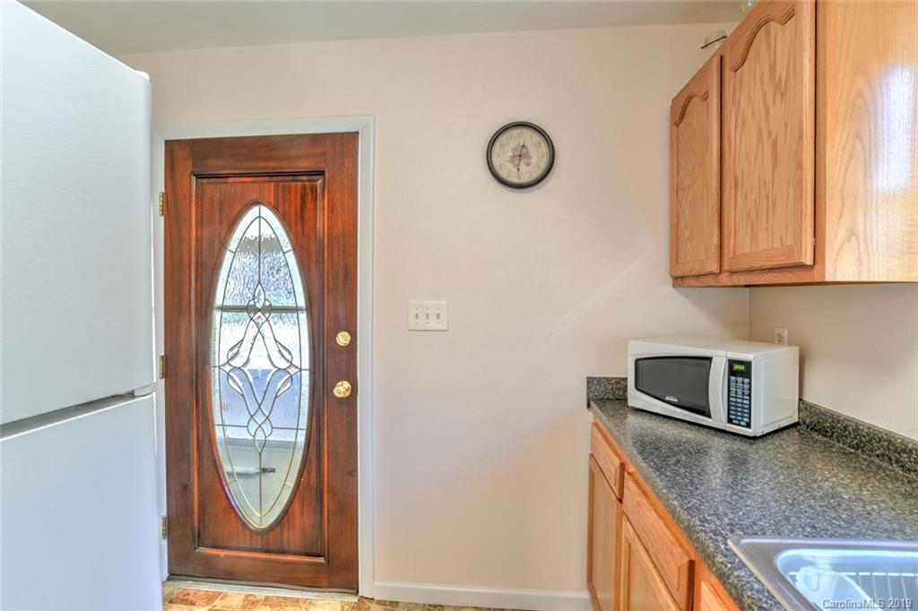 235 Asbury Road Candler, NC 28715 - Photo 8 of 37 Gallery Image 8