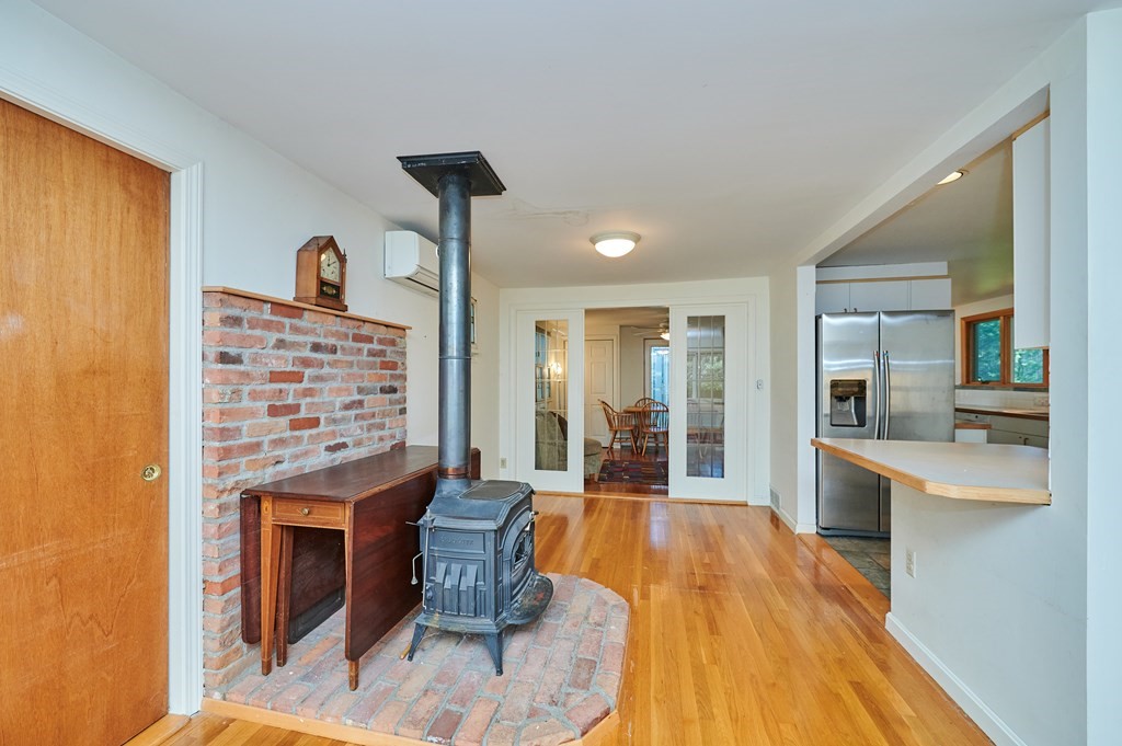 295 Spiers Road Newton, MA 02459 - Photo 12 of 24 Gallery Image 12