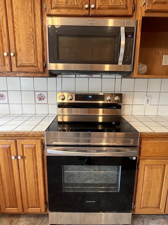 44 Pine Hill Road Worcester, MA 01604 - Photo 5 of 15