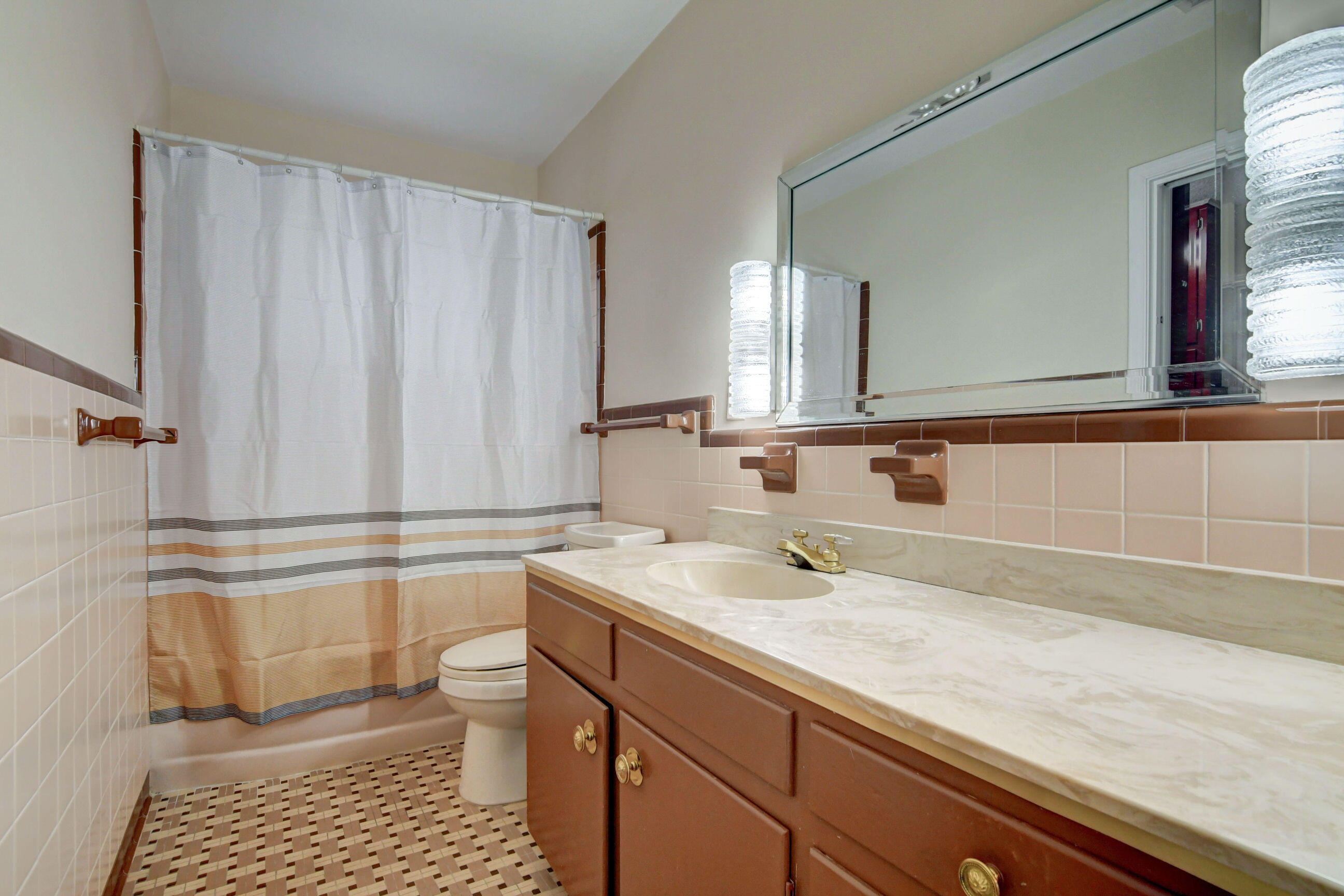 6465 High Ridge Road Lake Worth, FL 33462 - Photo 25 of 51 6465 High Ridge Bathroom 2