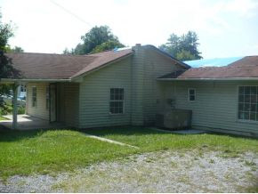 352 Rogers Road Bristol, TN 37620 - Photo 2 of 4 Front View