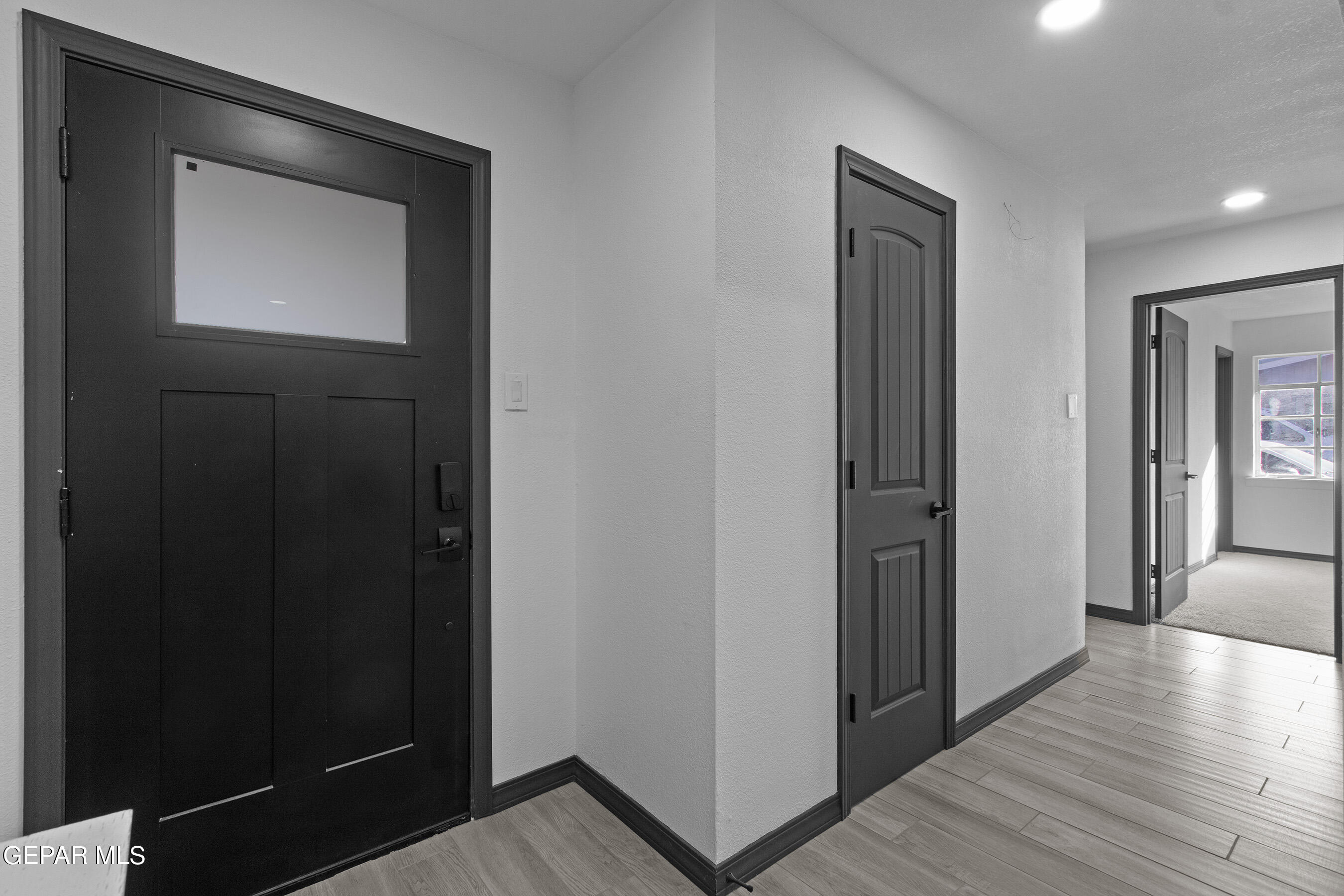 3425 Rutherglen Street El Paso, TX 79925 - Photo 21 of 34 a view of hallway with wooden floor