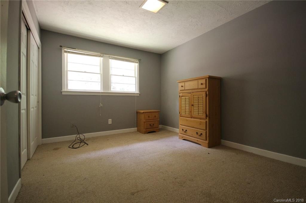 246 Lake Sega Road Brevard, NC 28712 - Photo 12 of 17 Gallery Image 12