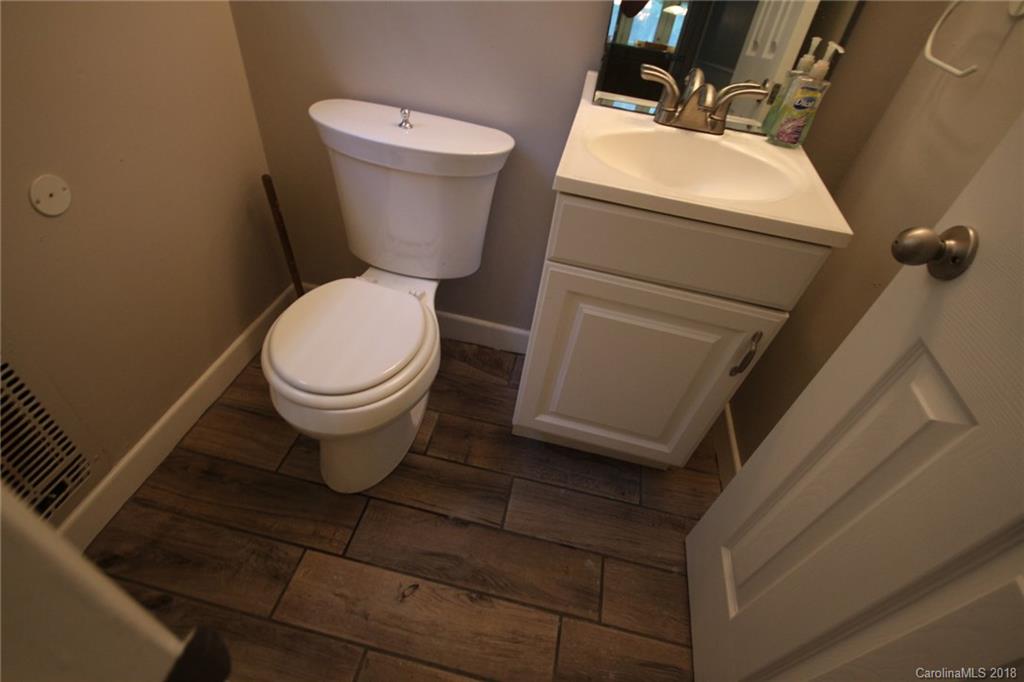 246 Lake Sega Road Brevard, NC 28712 - Photo 4 of 17 Gallery Image 4