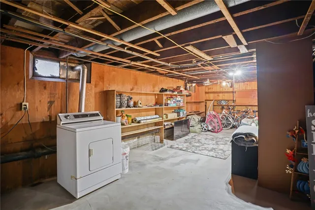 $349,900 | 444 Niantic Avenue, Providence, RI 02910