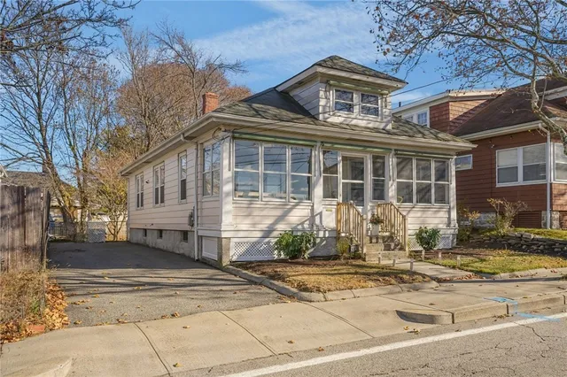 $349,900 | 444 Niantic Avenue, Providence, RI 02910