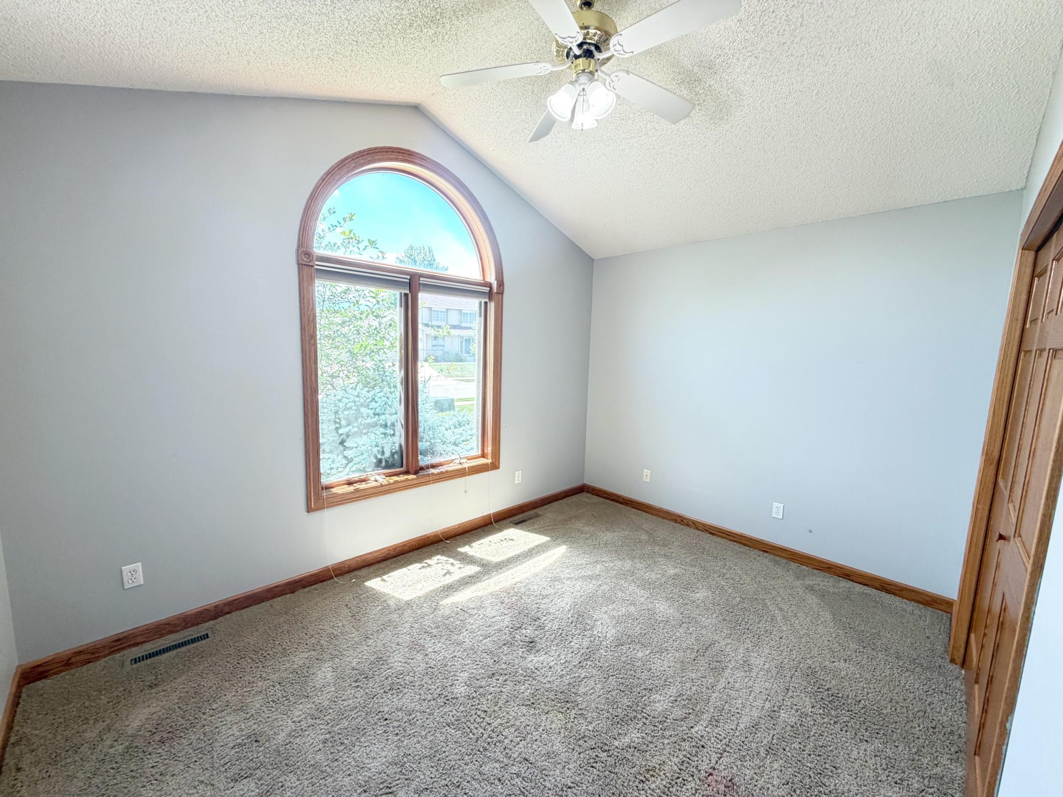 1103 Southern Hills Lane Southwest Rochester, MN 55902 - Photo 8 of 28