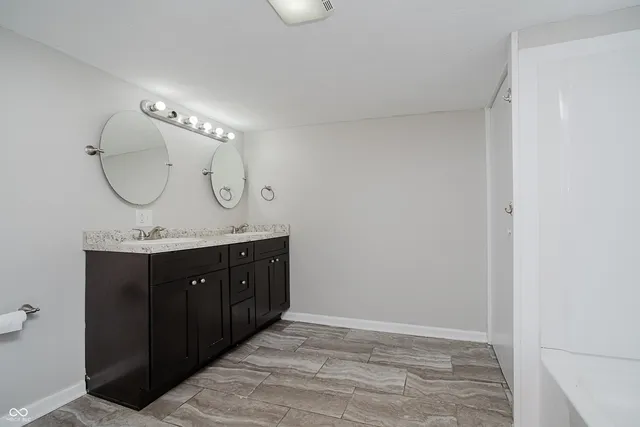 $2,300 | 324 North Tennessee Street, Danville, IN 46122