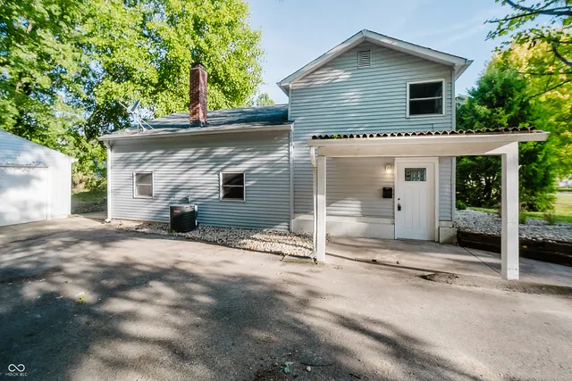 $2,300 | 324 North Tennessee Street, Danville, IN 46122