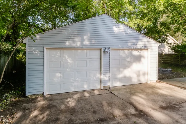 $2,300 | 324 North Tennessee Street, Danville, IN 46122