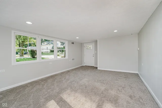 $2,300 | 324 North Tennessee Street, Danville, IN 46122