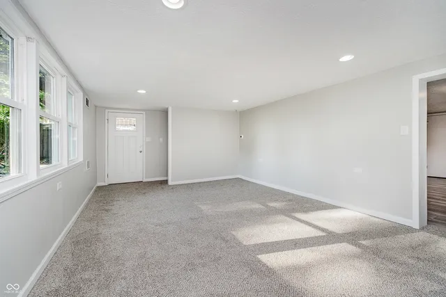 $2,300 | 324 North Tennessee Street, Danville, IN 46122