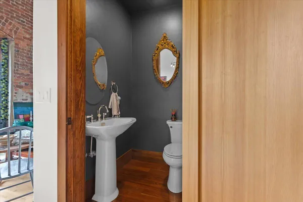 $589,000 | 141 Norfolk Avenue Southwest, Roanoke, VA 24011