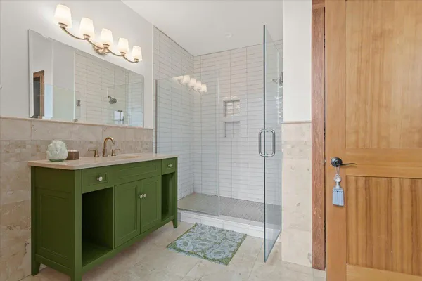 $589,000 | 141 Norfolk Avenue Southwest, Roanoke, VA 24011