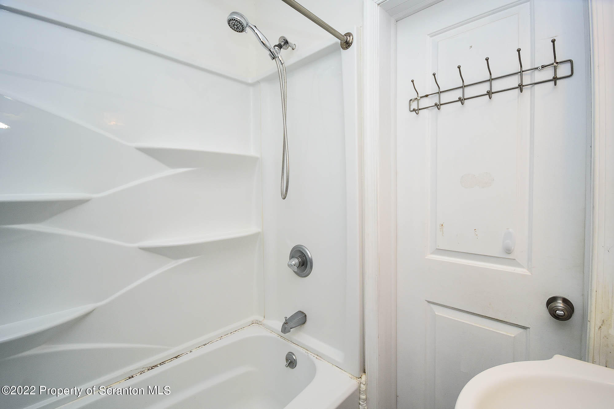 412 Willowbrook Road Clarks Summit, PA 18411 - Photo 10 of 17 Gallery Image 10