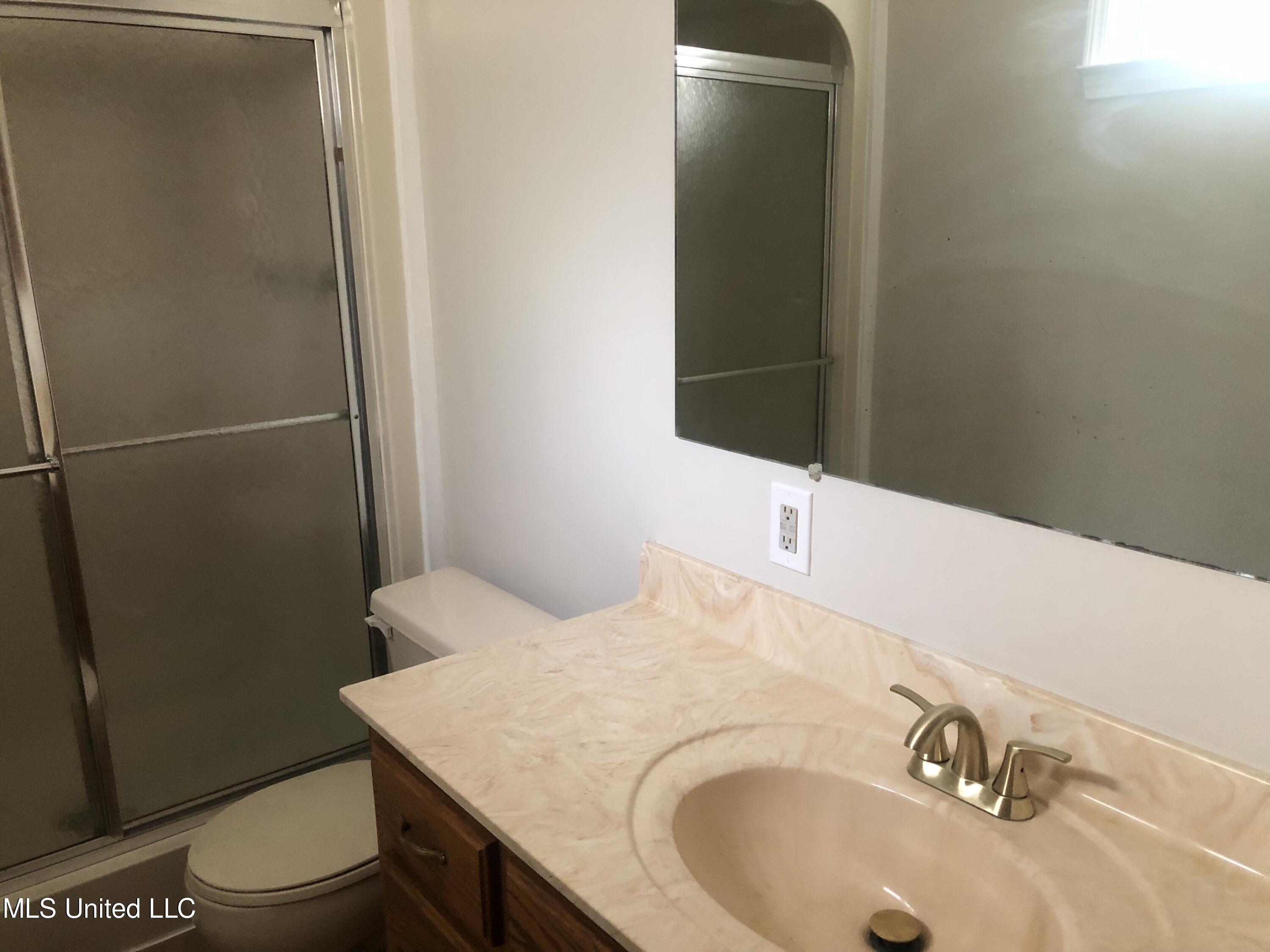 13929 Constitution Road Moss Point, MS 39562 - Photo 29 of 57 A1E054A3-9354-45D3-98A8-E5F231855CB0