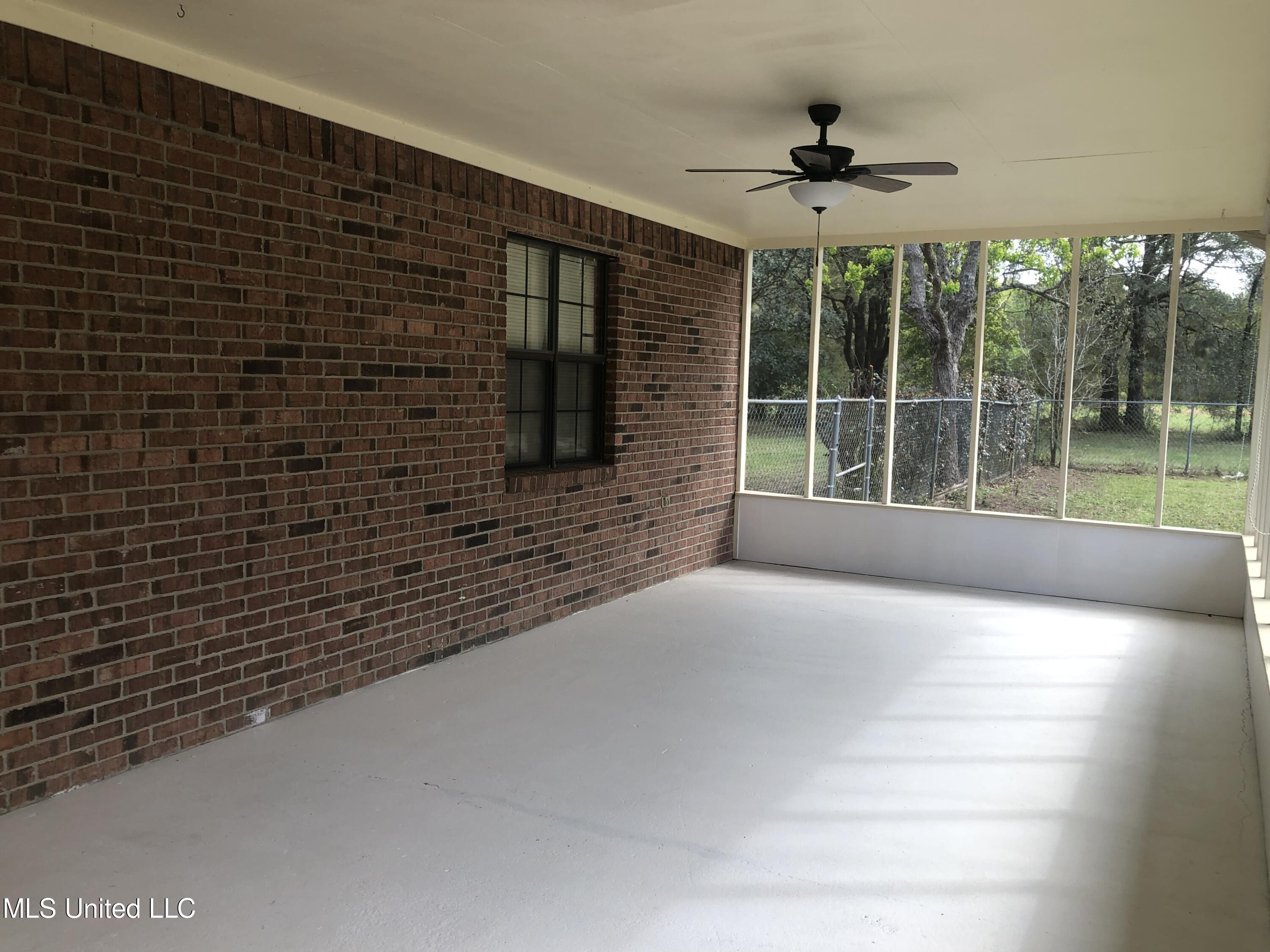 13929 Constitution Road Moss Point, MS 39562 - Photo 34 of 57 394D7A6A-131B-4BB1-A1D9-06274C7BAE3B
