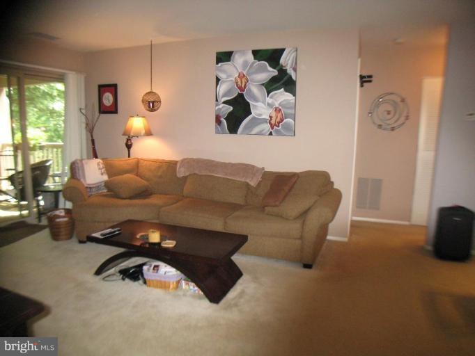11659 Chesterfield Court, Unit 11659 Reston, VA 20190 - Photo 3 of 16 Family Room #2